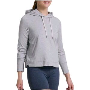 VUORI Halo Essential Hoodie Cropped Size Large Heather Gray Corium Embriodery